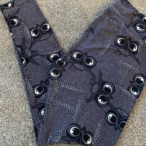 Lularoe owl leggings tall and curvy